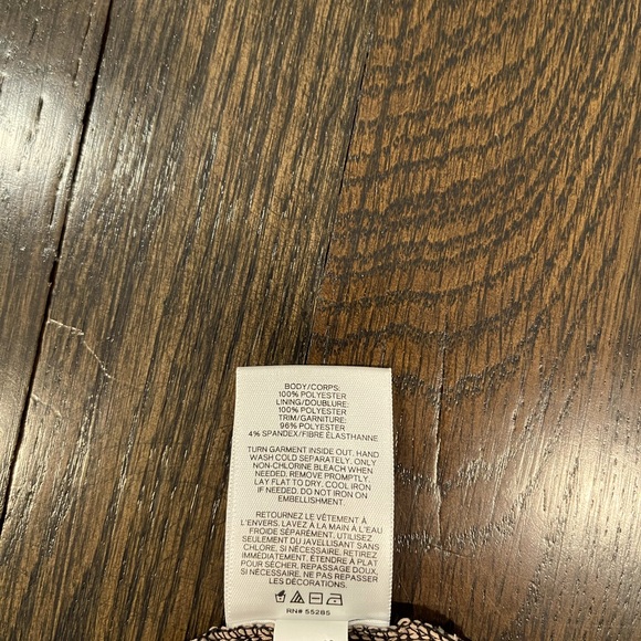 Express black Sequin geometric crop tank top (small) - Picture 6 of 6